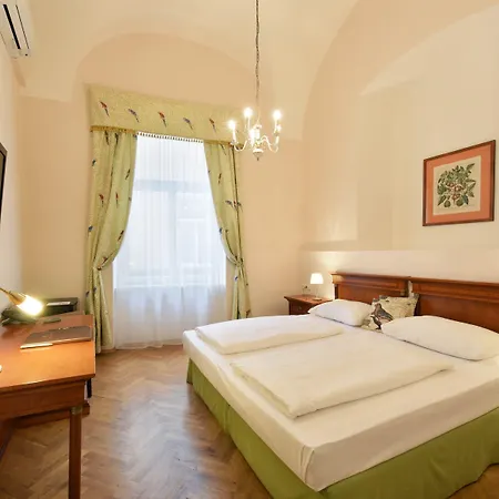 Готель Palais-hotel Erzherzog Johann 4*