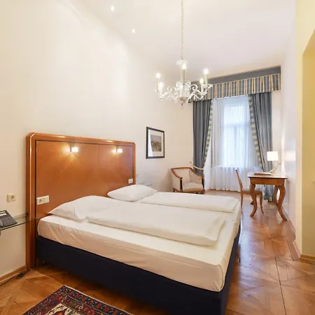 Готель Palais-hotel Erzherzog Johann 4*