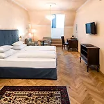 Palais-hotel Erzherzog Johann Hotell 4*