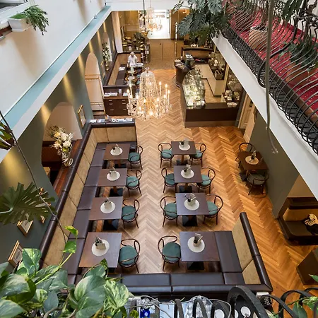 Отель Palais-hotel Erzherzog Johann