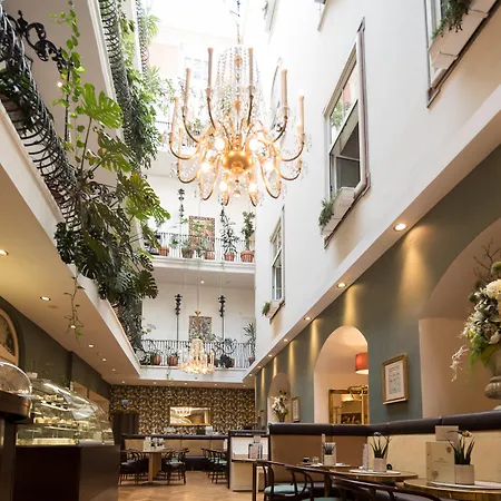 Palais-hotel Erzherzog Johann 4*