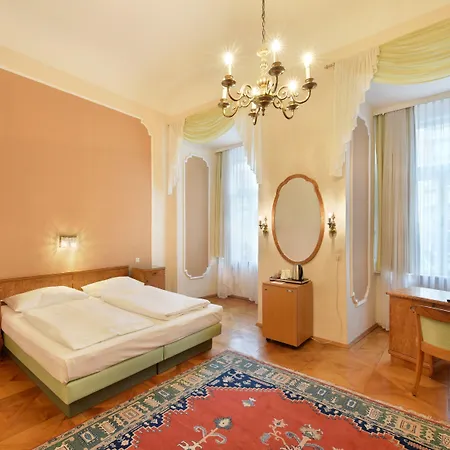 Palais-hotel Erzherzog Johann Отель Грац