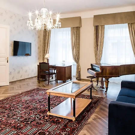 Palais-hotel Erzherzog Johann Szálloda 4*