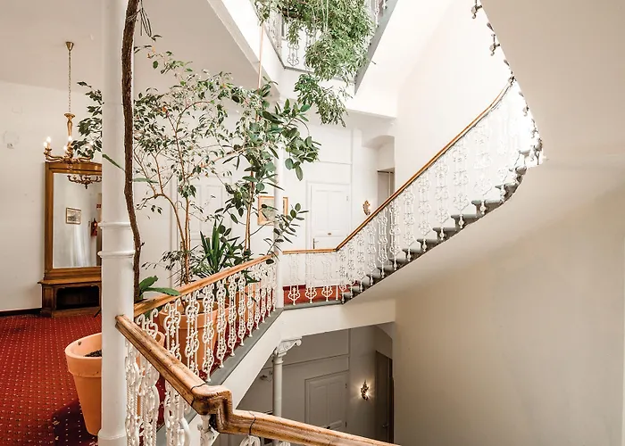 Отель Palais-hotel Erzherzog Johann 4*